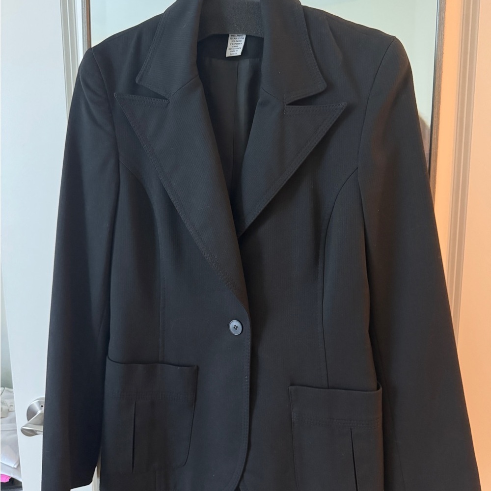 H&M Black Blazer with stitch details on lapels and pockets.